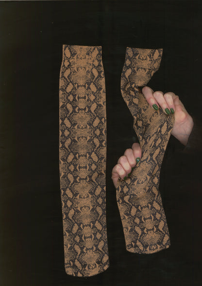 JESSIE KNEE-HIGH SOCKS in BLACK SNAKE